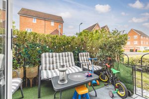 Patio area- click for photo gallery